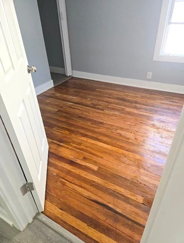 11747 S Lafayette Ave #1 - Photo 4 of 8