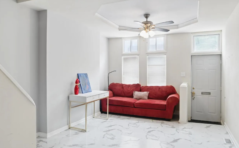 1414 E Oliver St - Photo 3 of 9