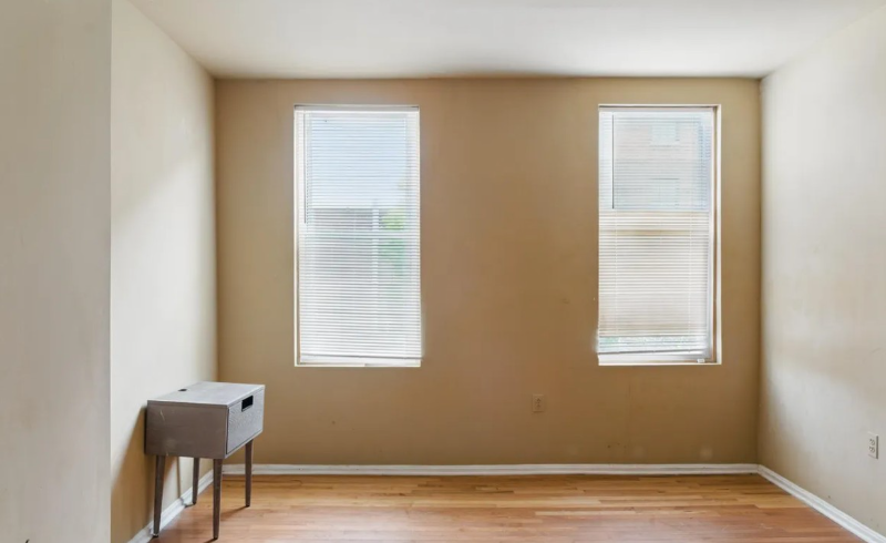 1414 E Oliver St - Photo 5 of 9