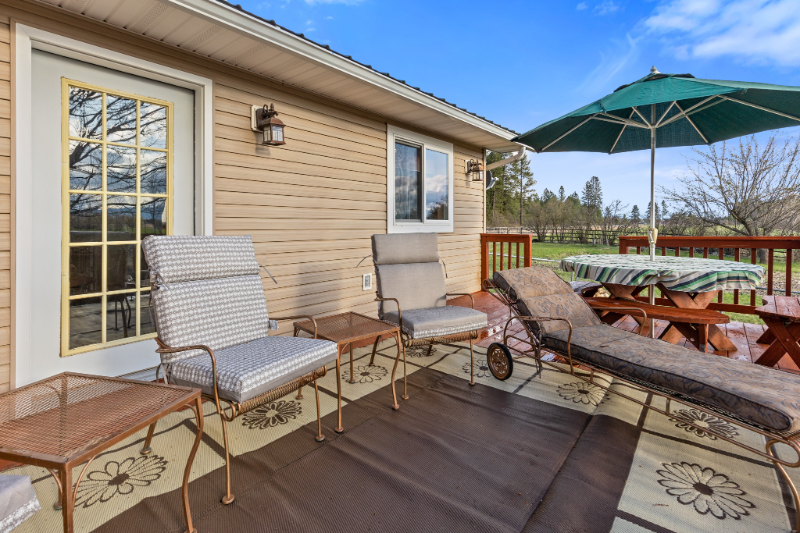 670 Riverside Rd - Photo 5 of 16