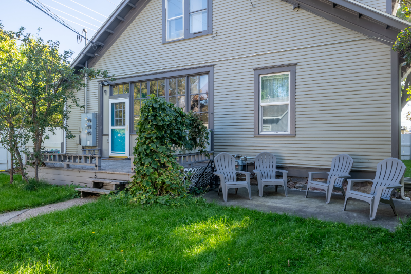 540 E Pine St #B - Photo 2 of 16