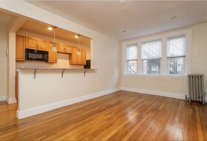 136 Highland Ave - Photo 4 of 6