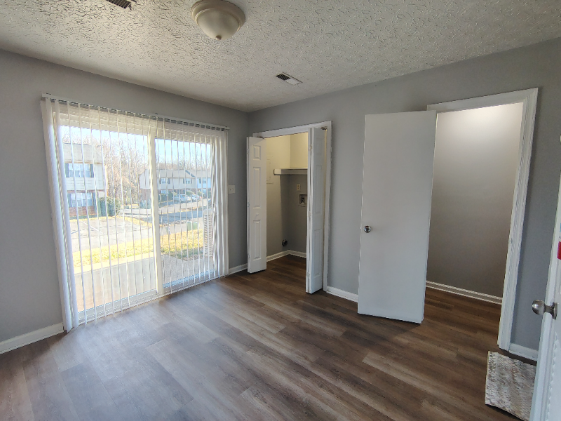 12 Duiguid Dr - Photo 3 of 8