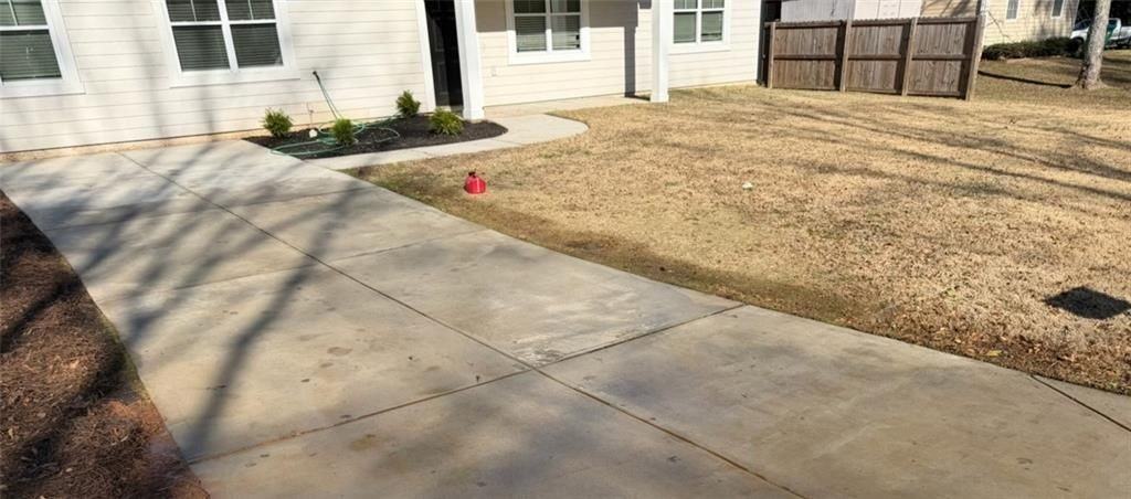 1151 Pontiac Cir - Photo 2 of 25