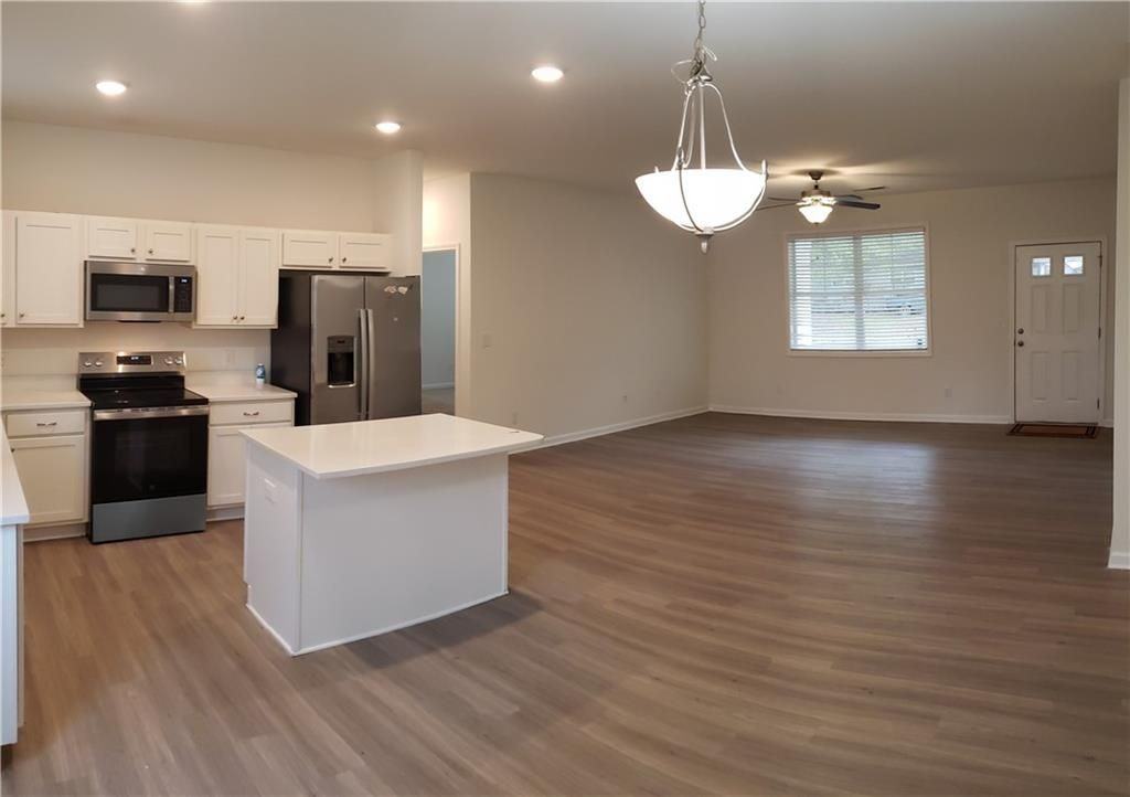 1151 Pontiac Cir - Photo 5 of 25