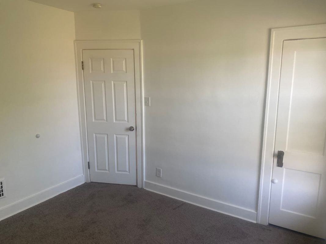 14069 Saratoga St - Photo 4 of 11