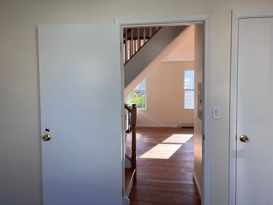 409 41st St ##B3 - Photo 5 of 16