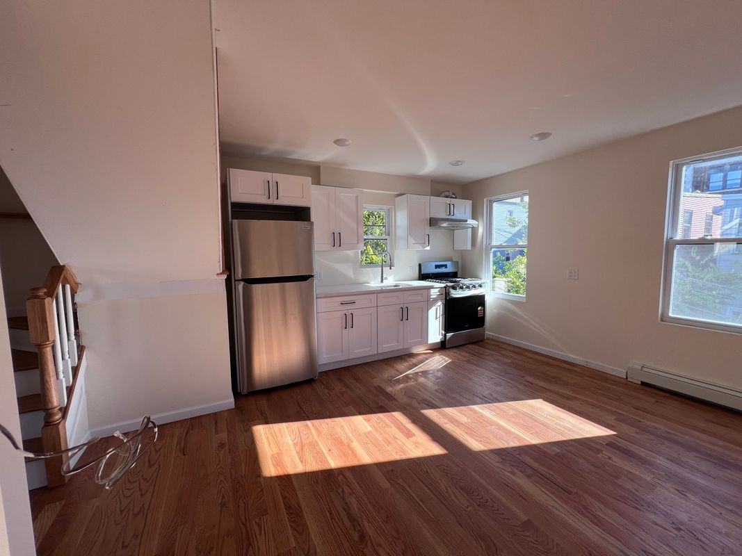 409 41st St ##B3 - Photo 6 of 16