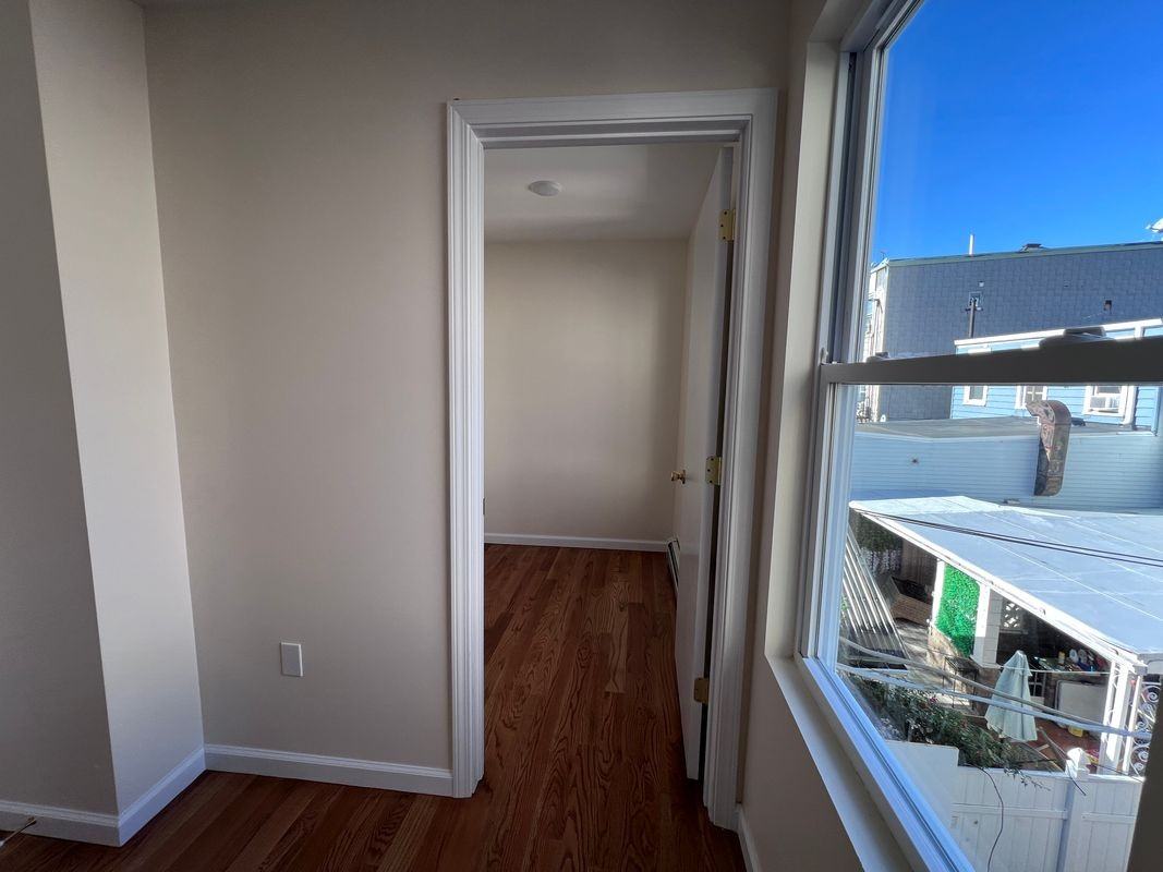 409 41st St ##B3 - Photo 7 of 16