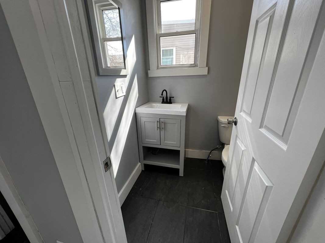 237239 S 7th St ##2r - Photo 7 of 17