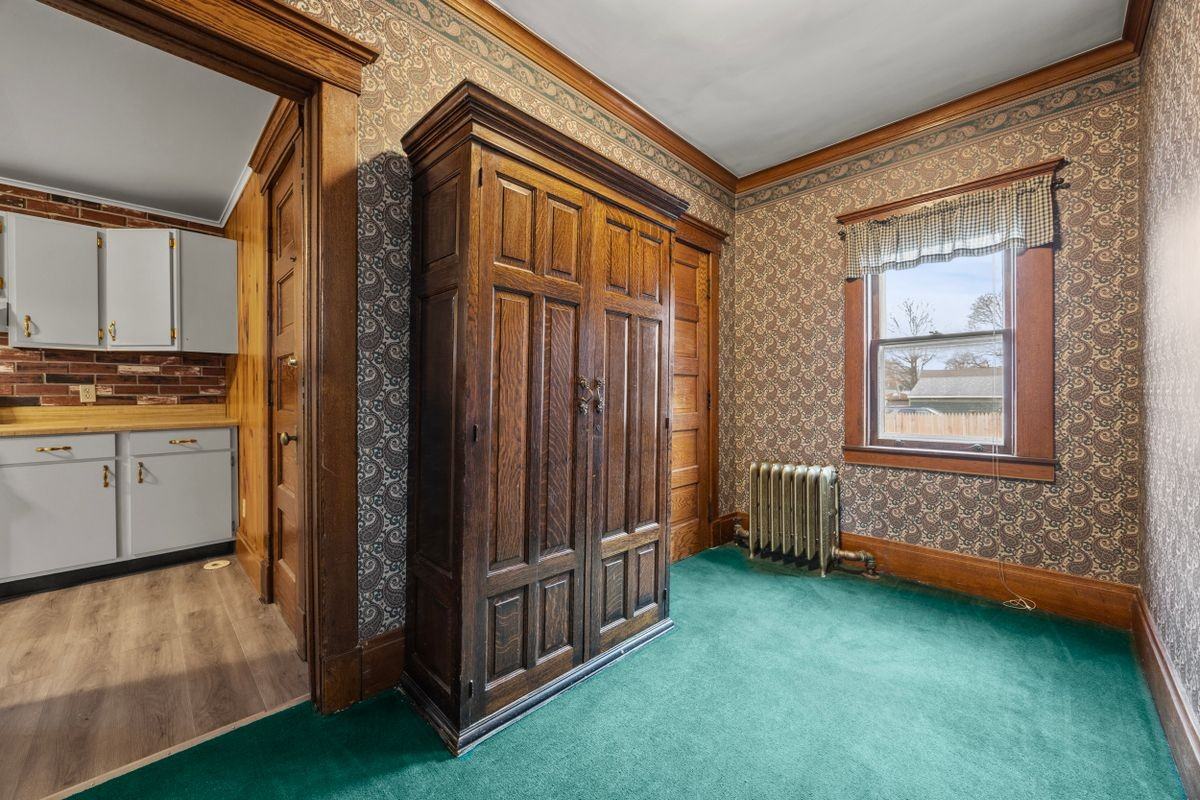 319 Wheatfield St - Photo 4 of 5