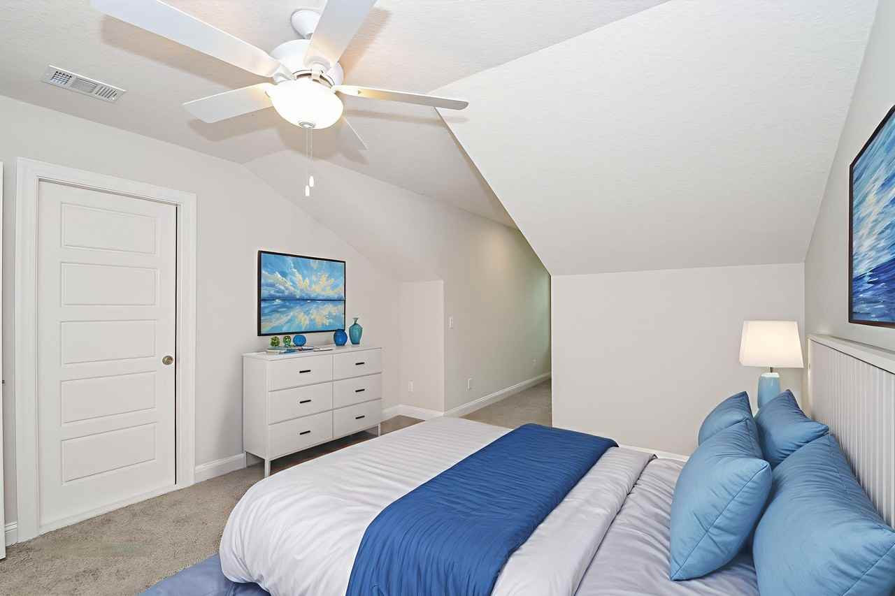 1169 Walker Point Way - Photo 5 of 44