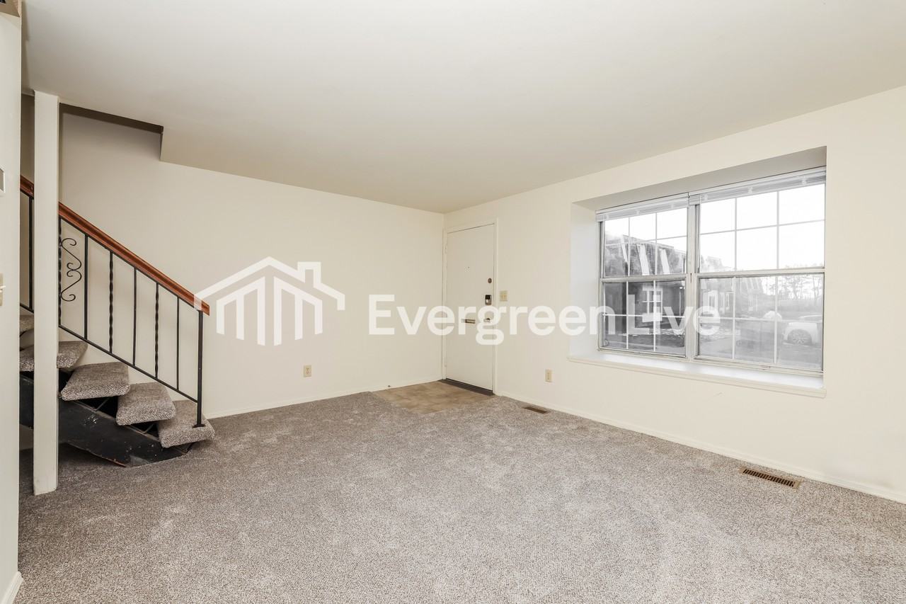 7532 Mount Whitney St - Photo 5 of 15