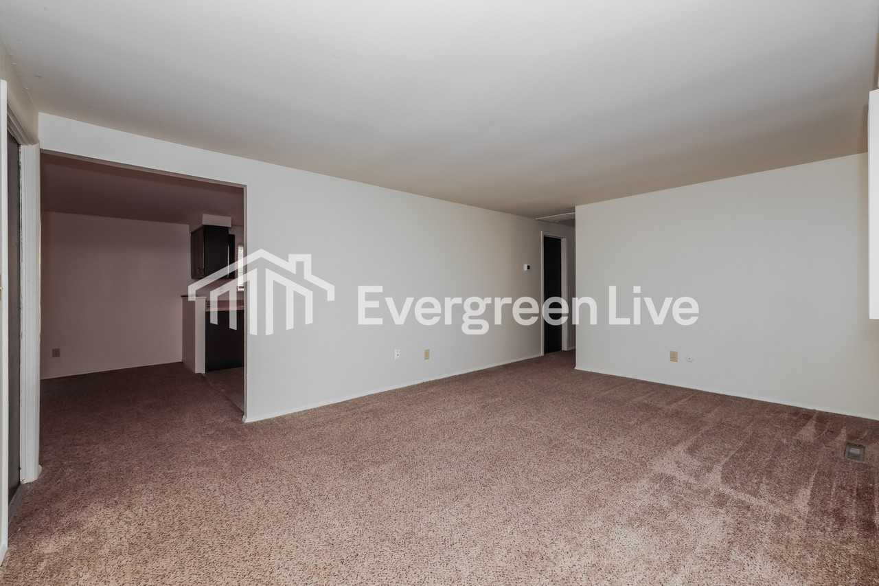 6200 Hemingway Rd - Photo 2 of 15