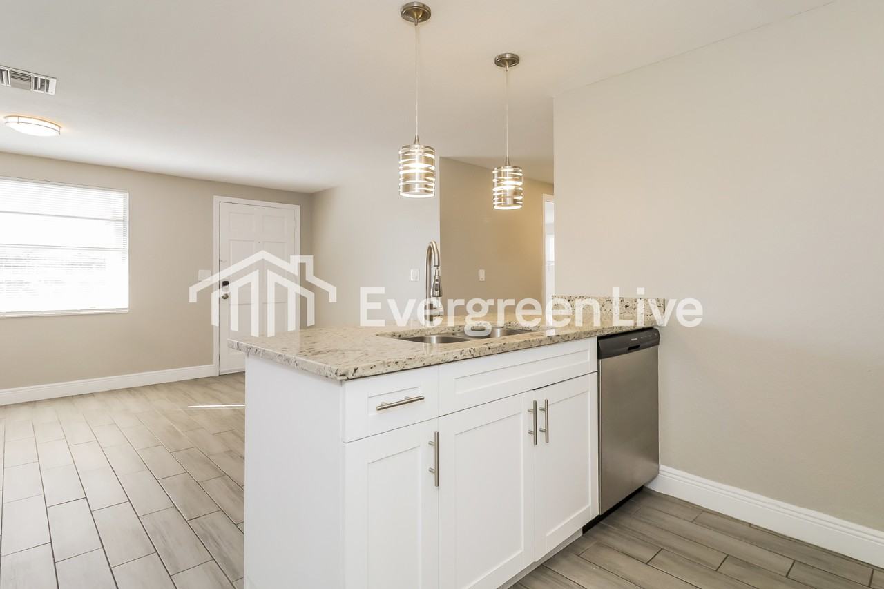 7137 Gulf Highlands Dr - Photo 6 of 15