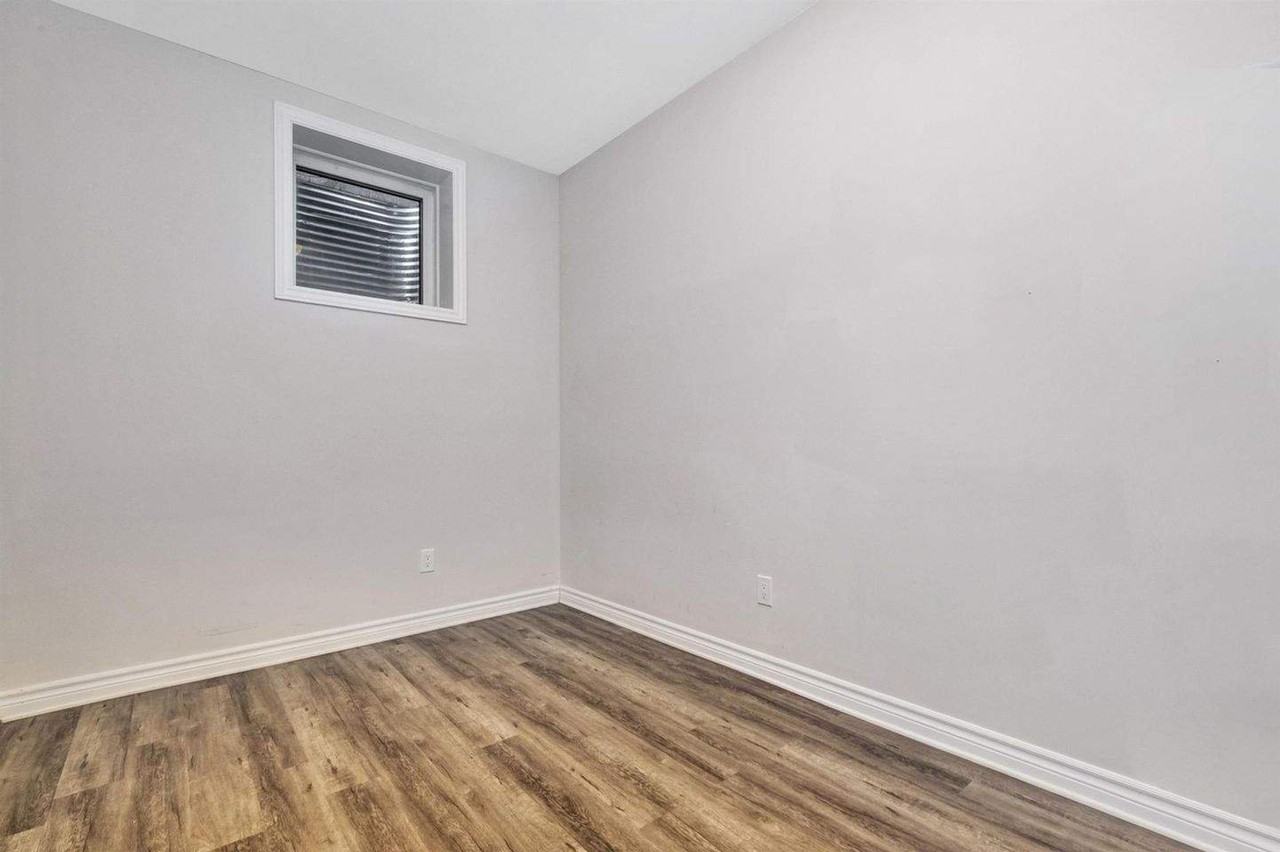 84 Russell Avenue - Photo 7 of 14