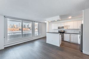 featured image of 2010 Hope St Sw