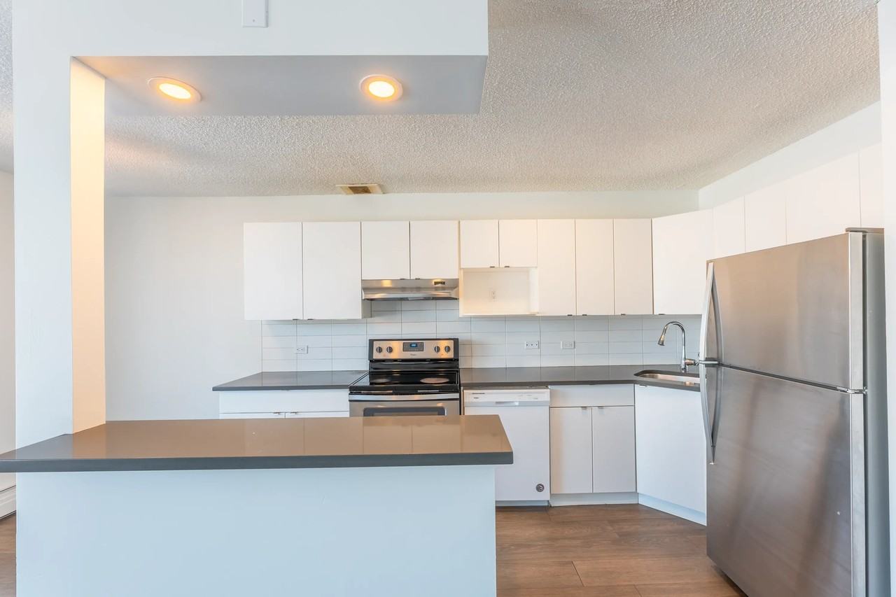 Forest Hills - Photo 7 of 42