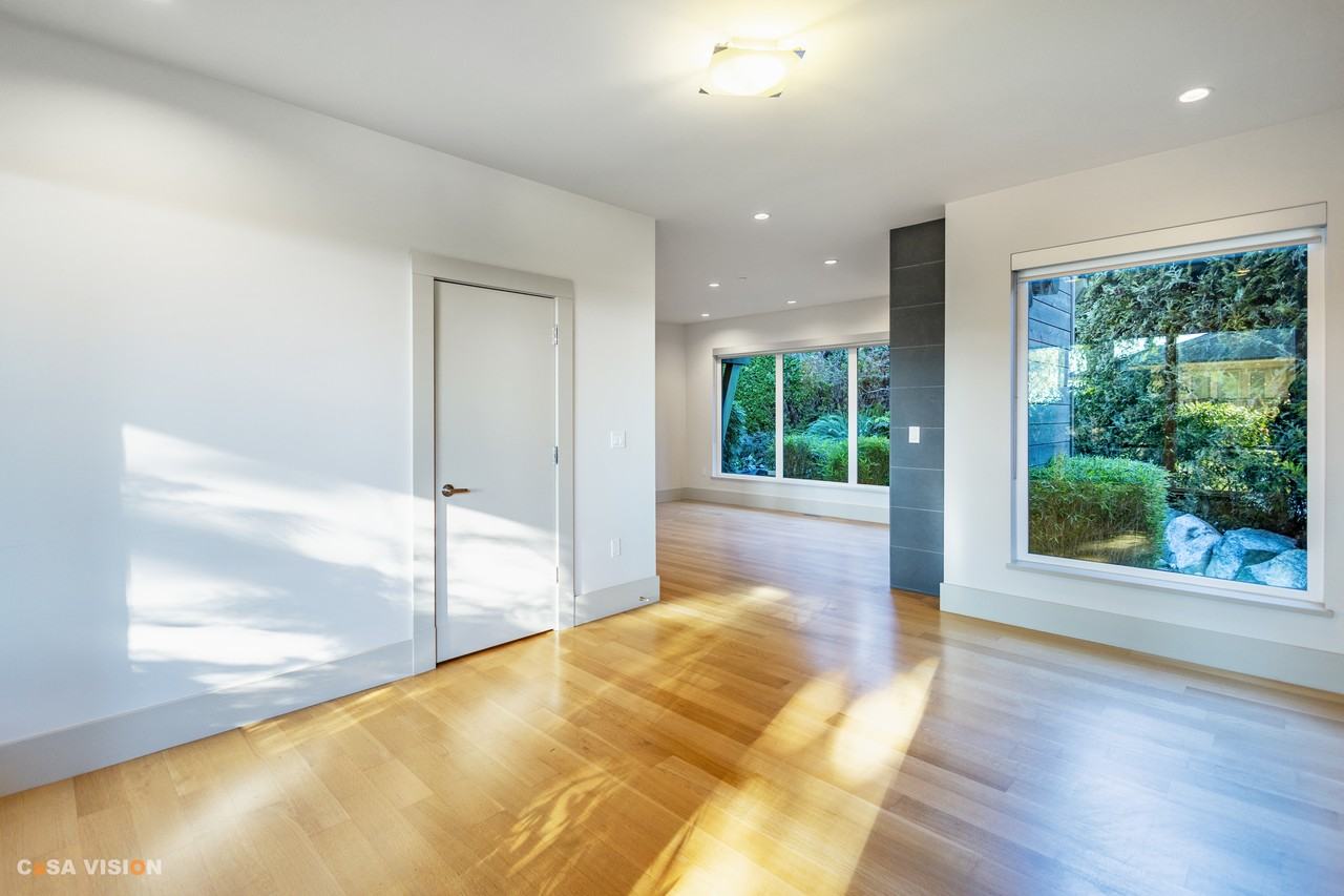 1760 Ottawa Place - Photo 3 of 25