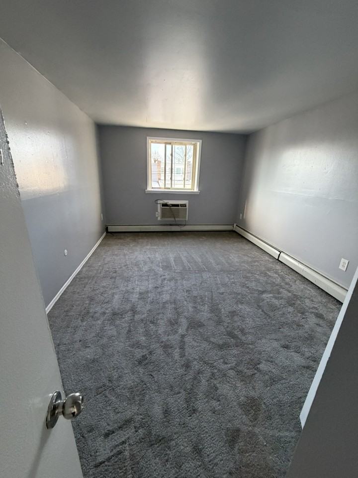 4200 Woodhaven Rd - Photo 6 of 8