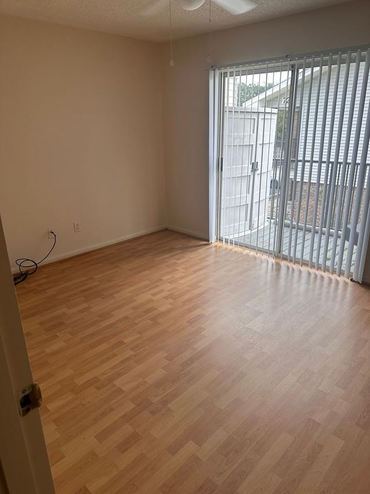MER-Teresa Village Apartments - Photo 6 of 14