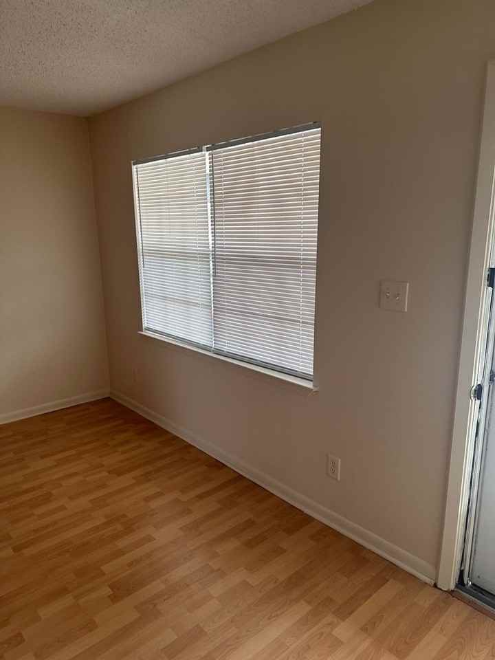 MER-Teresa Village Apartments - Photo 7 of 14