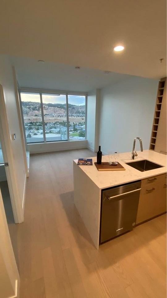 1181 Sunset Drive #2008 - Photo 4 of 28