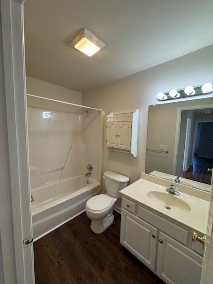 108 Shamrock Ct - Photo 4 of 10