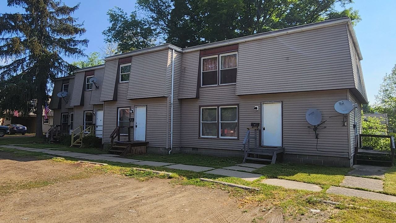 39 Medbury Avenue - Photo 2 of 5