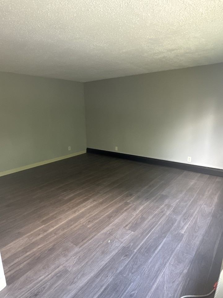 3200 Minnehaha Ave #103 - Photo 2 of 7