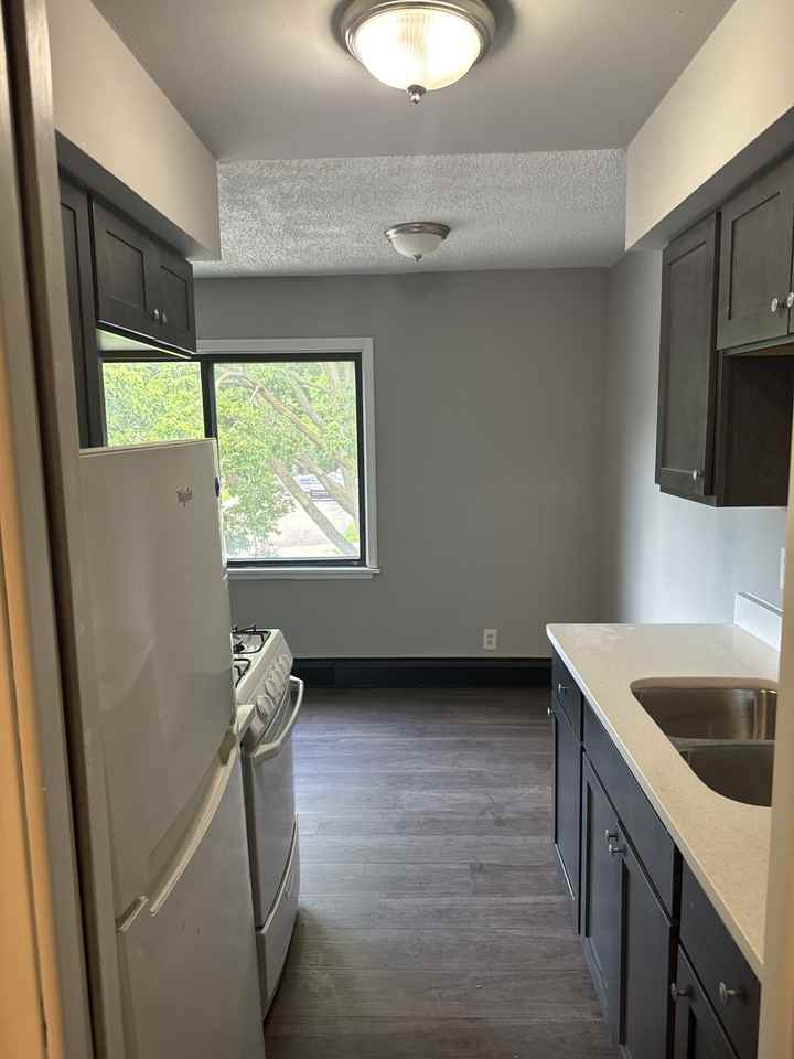 3200 Minnehaha Ave #103 - Photo 3 of 7