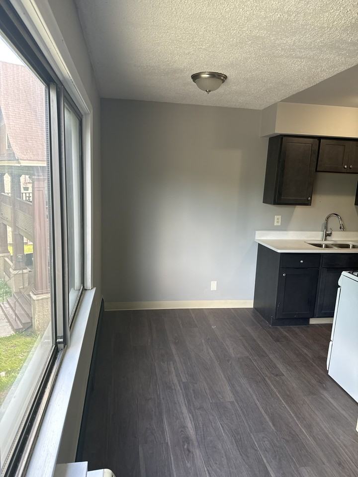 3200 Minnehaha Ave #103 - Photo 7 of 7