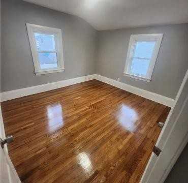 29 Princess Ave #2 - Photo 5 of 10