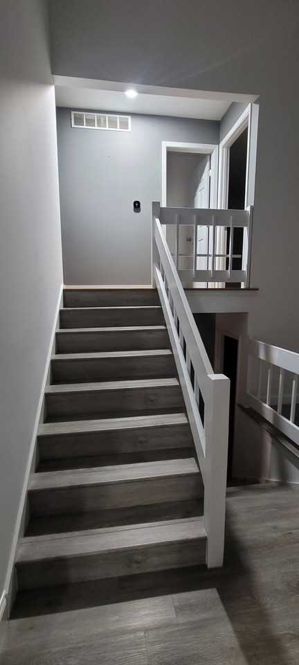 996 Hawthorne Dr #NA - Photo 6 of 14