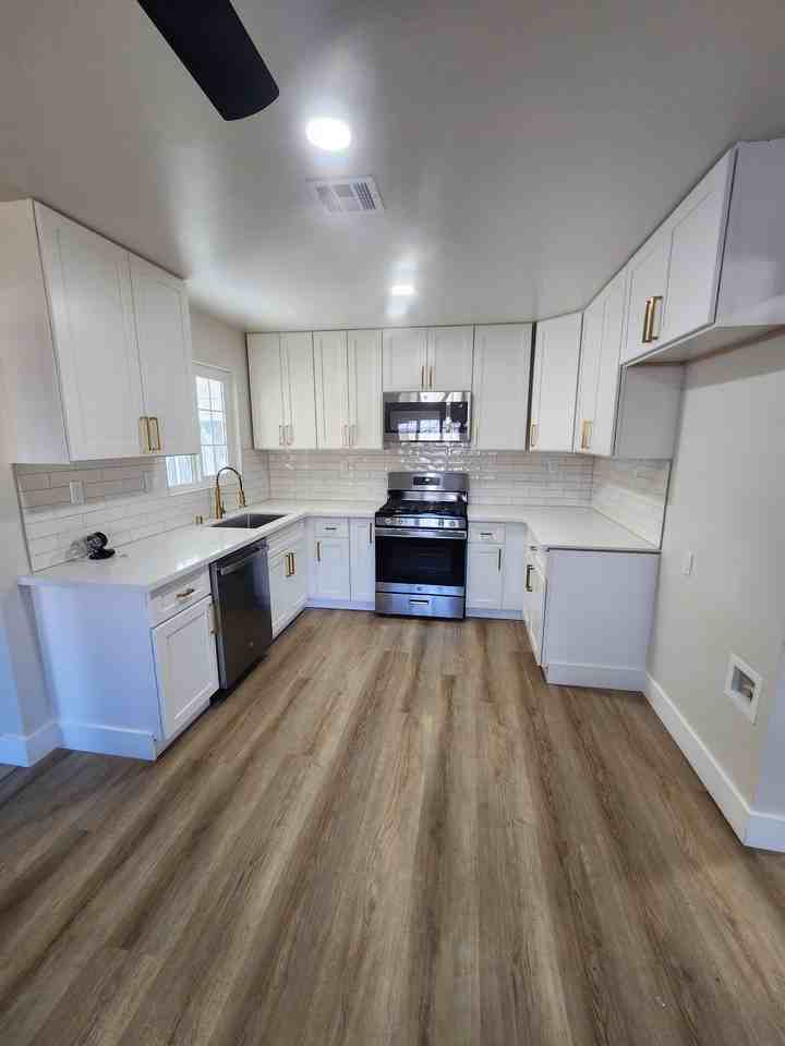 9500 Pershing Ave #NA - Photo 6 of 7