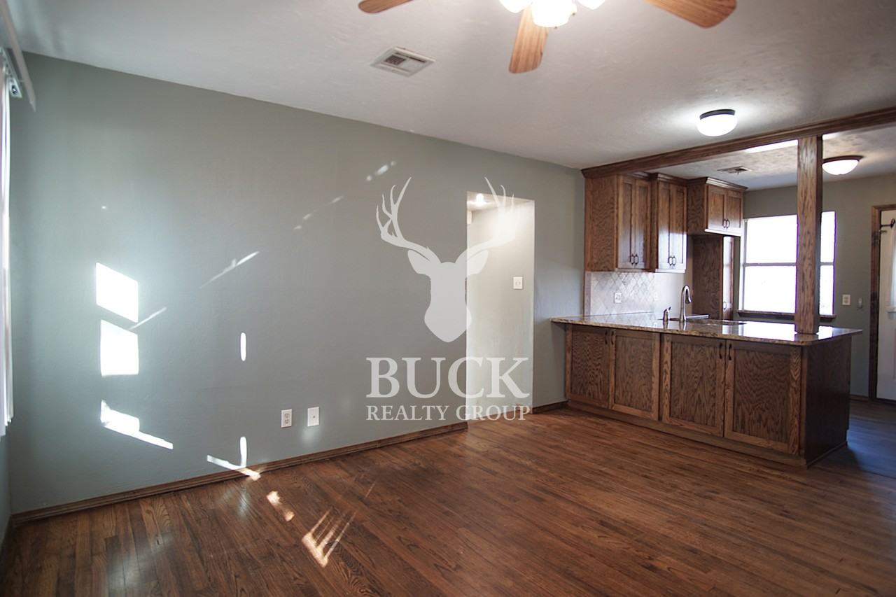 9312 Mahler Pl #NA - Photo 3 of 28