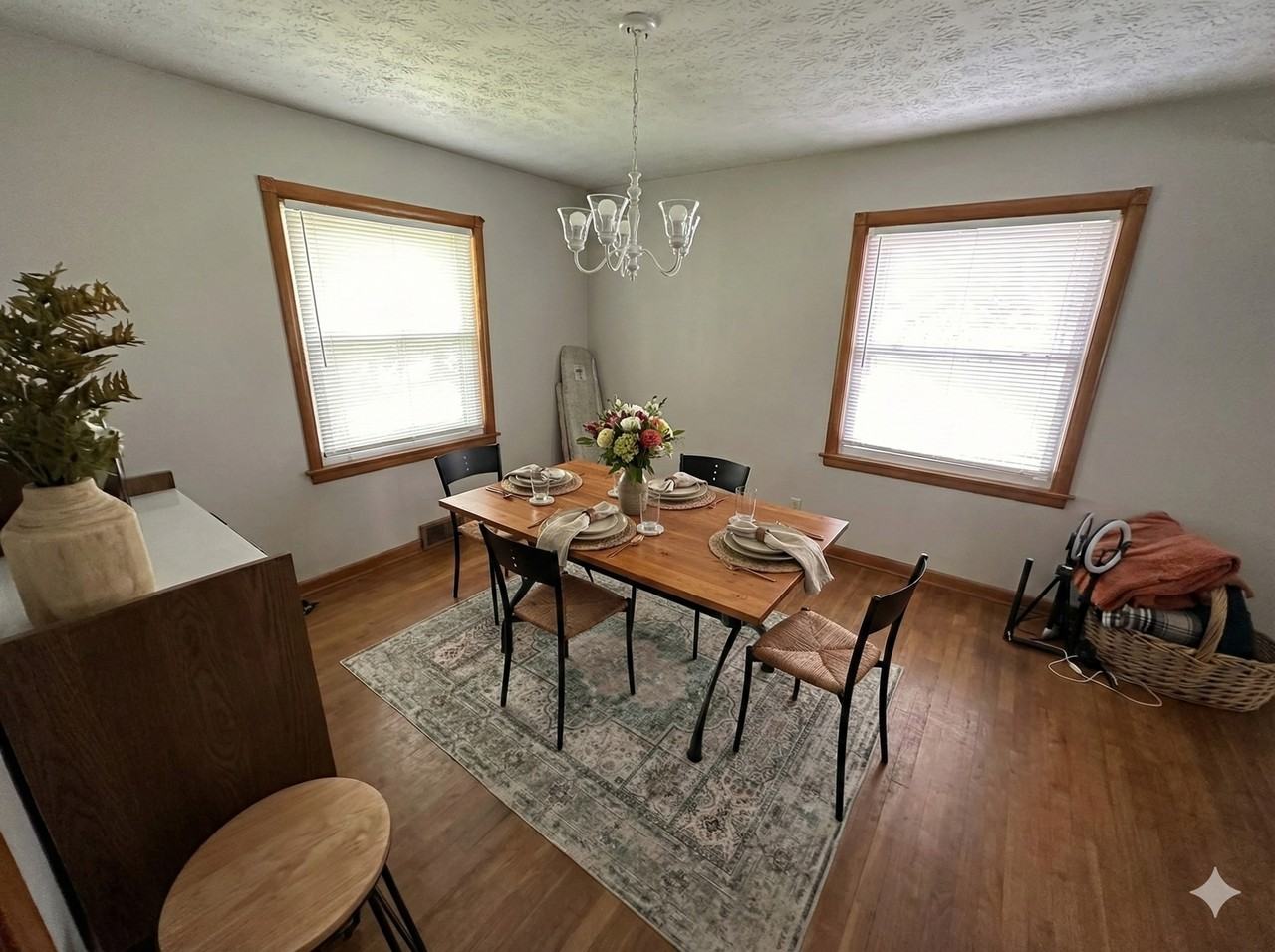 563 Rellim Dr #NA - Photo 6 of 13