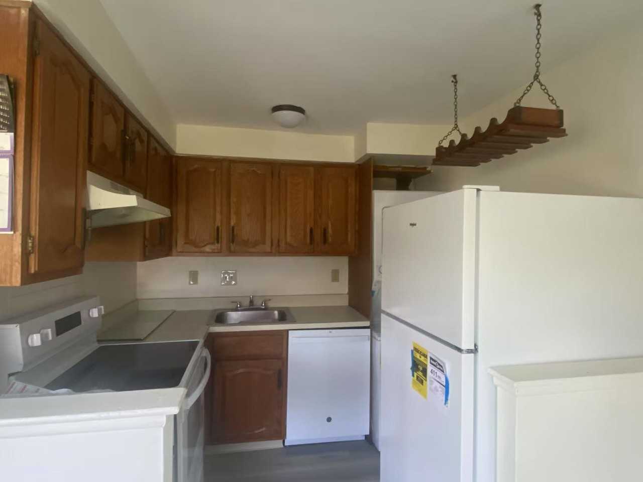 200 Prince Frederick St #S1 - Photo 6 of 10