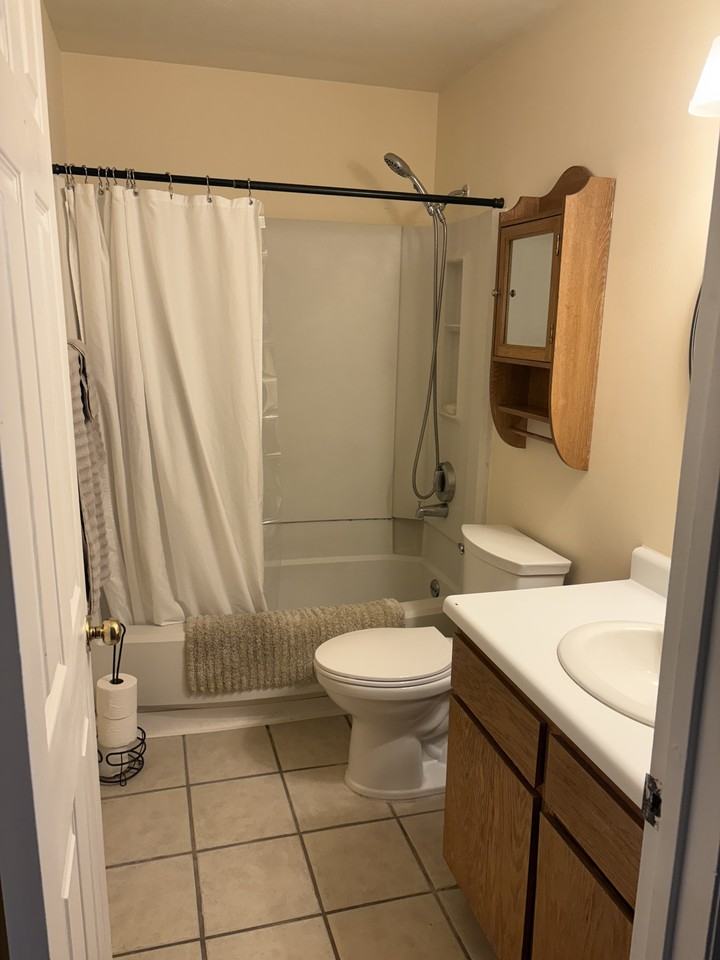 217 S Foss St #202B - Photo 3 of 13