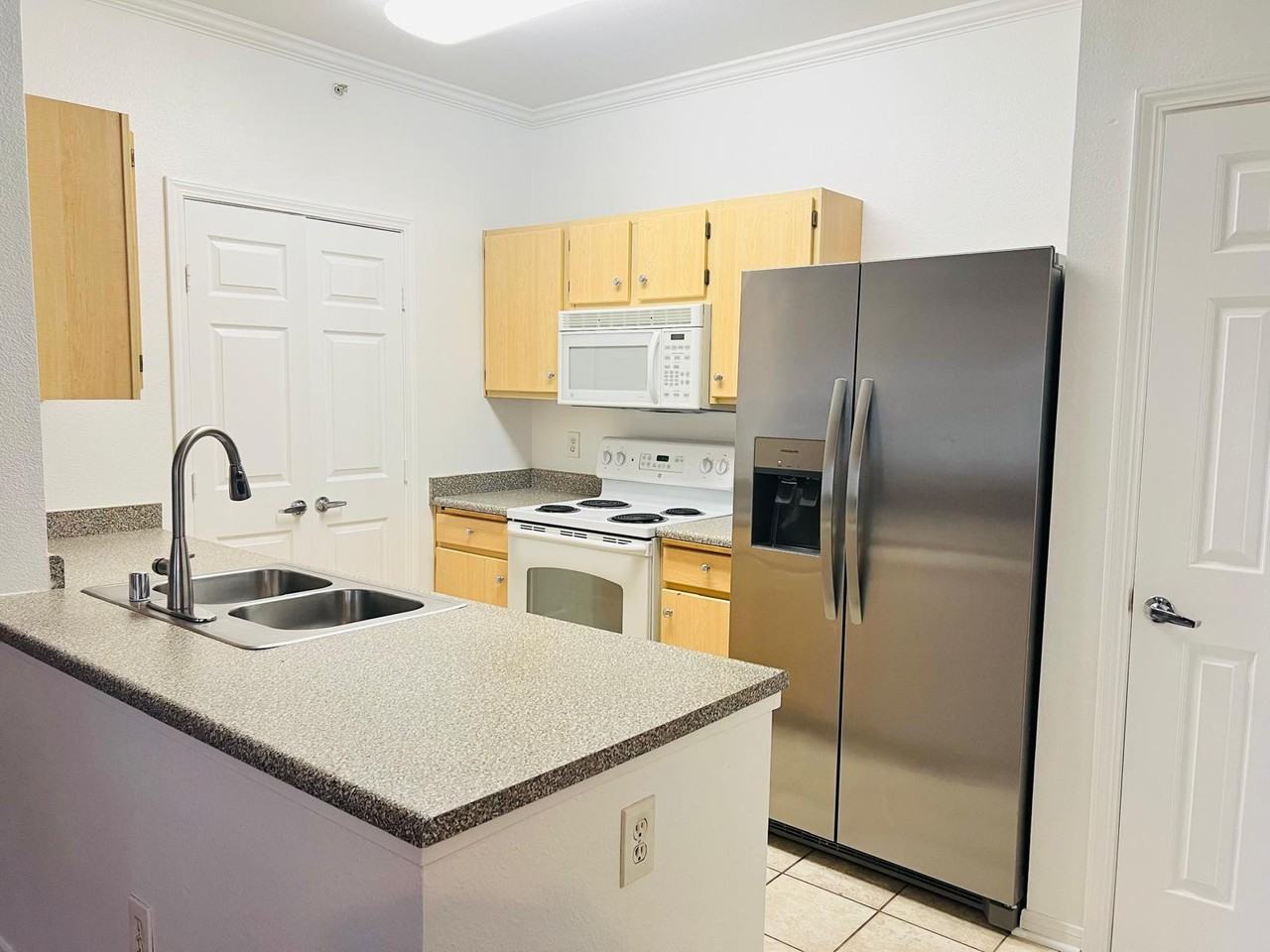 701 Gibson Dr #1013 - Photo 4 of 10