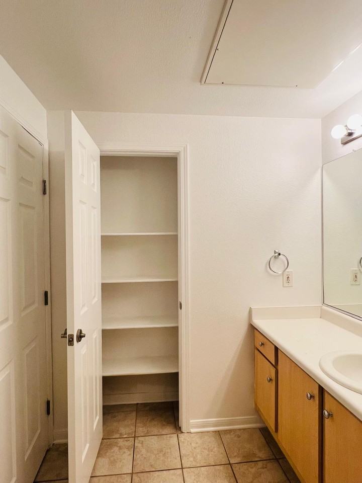 701 Gibson Dr #1013 - Photo 6 of 10