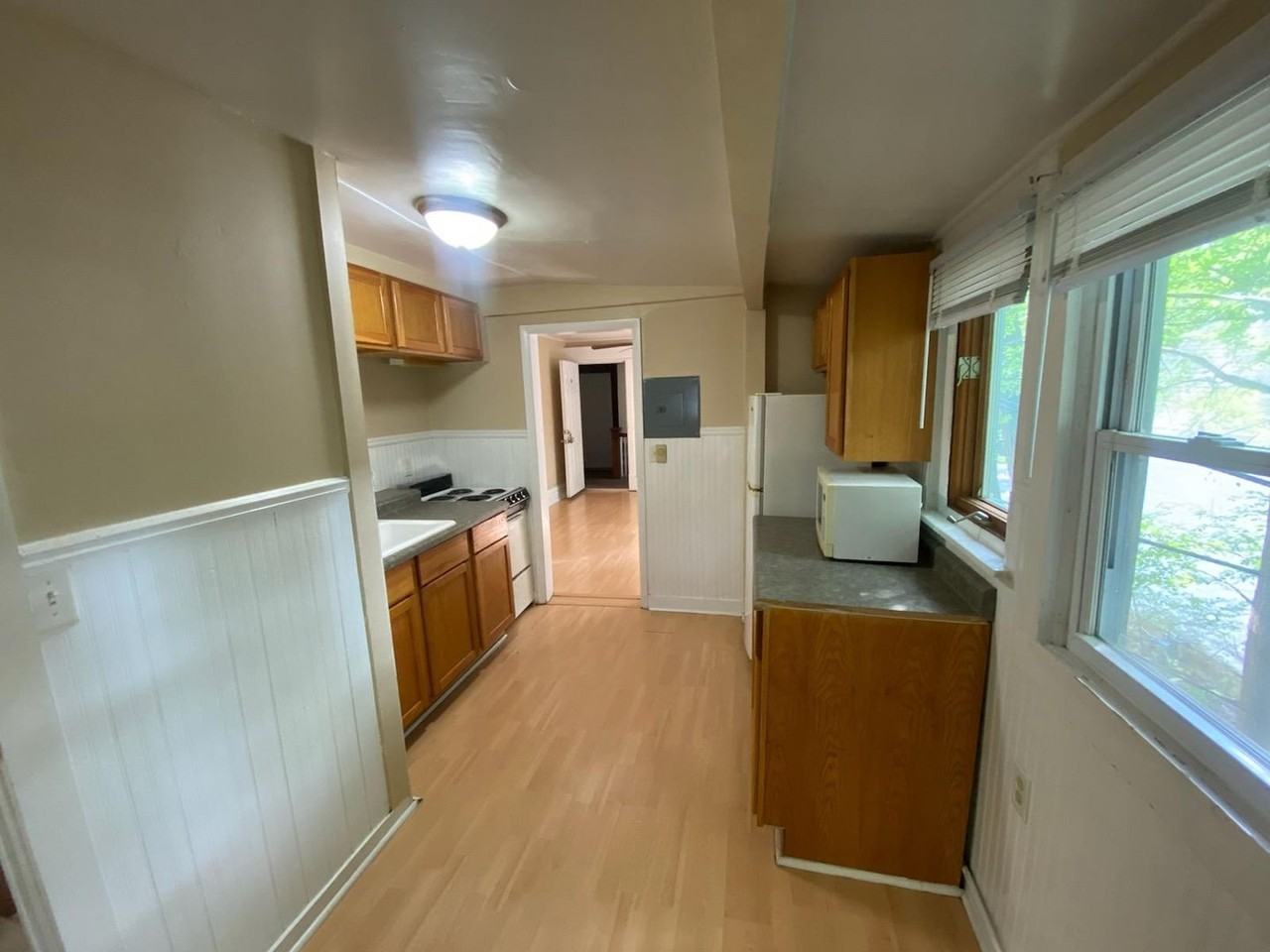 501 S Elm St - Photo 2 of 5