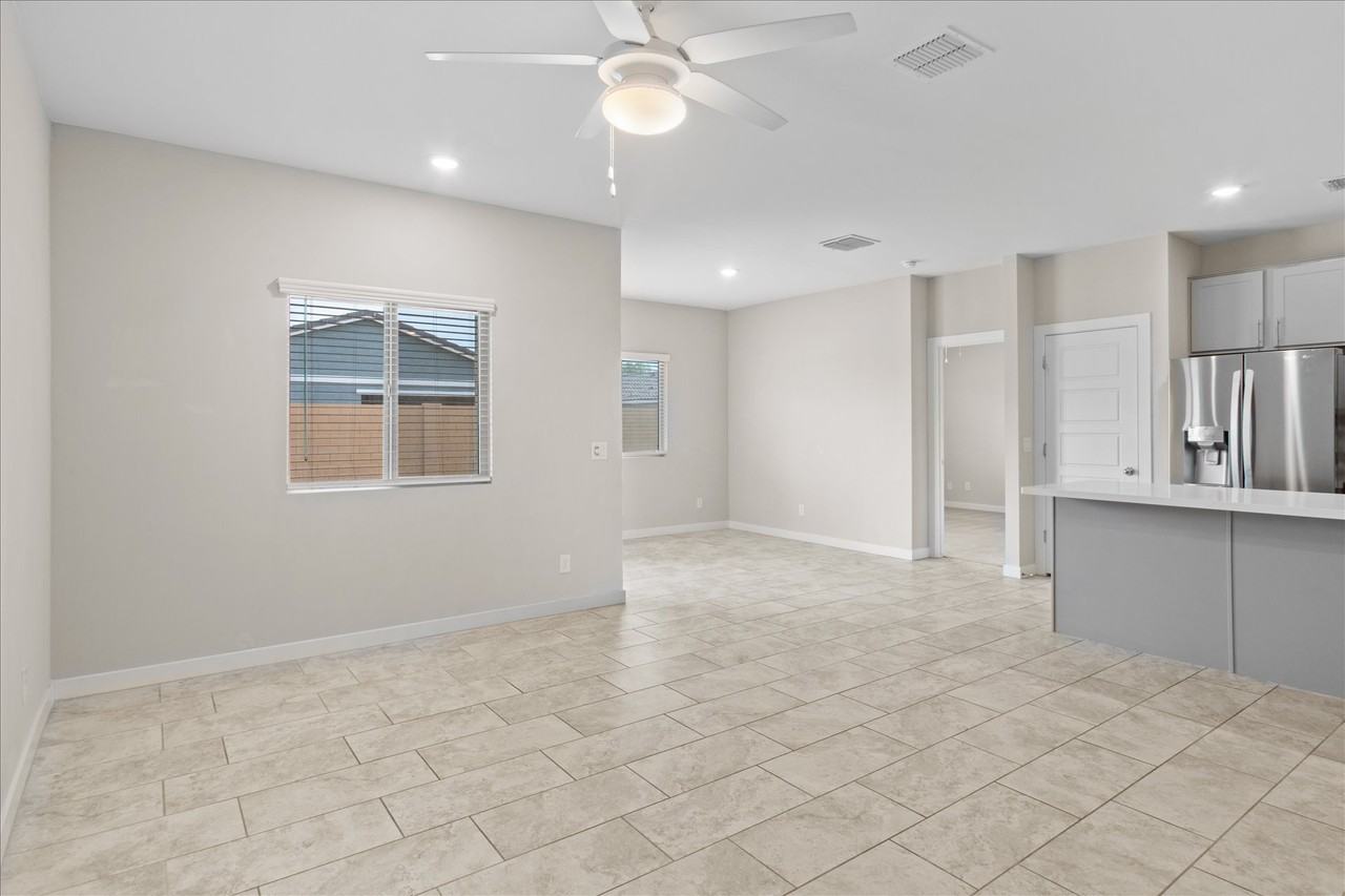 993 E Cactus Wren Dr #NA - Photo 2 of 15