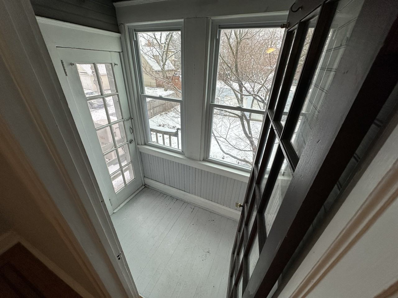 218 E Knight Ave #2 - Photo 5 of 7