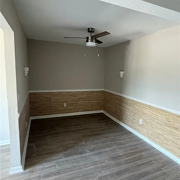 6824 Sandtrap Dr #4 - Photo 5 of 24