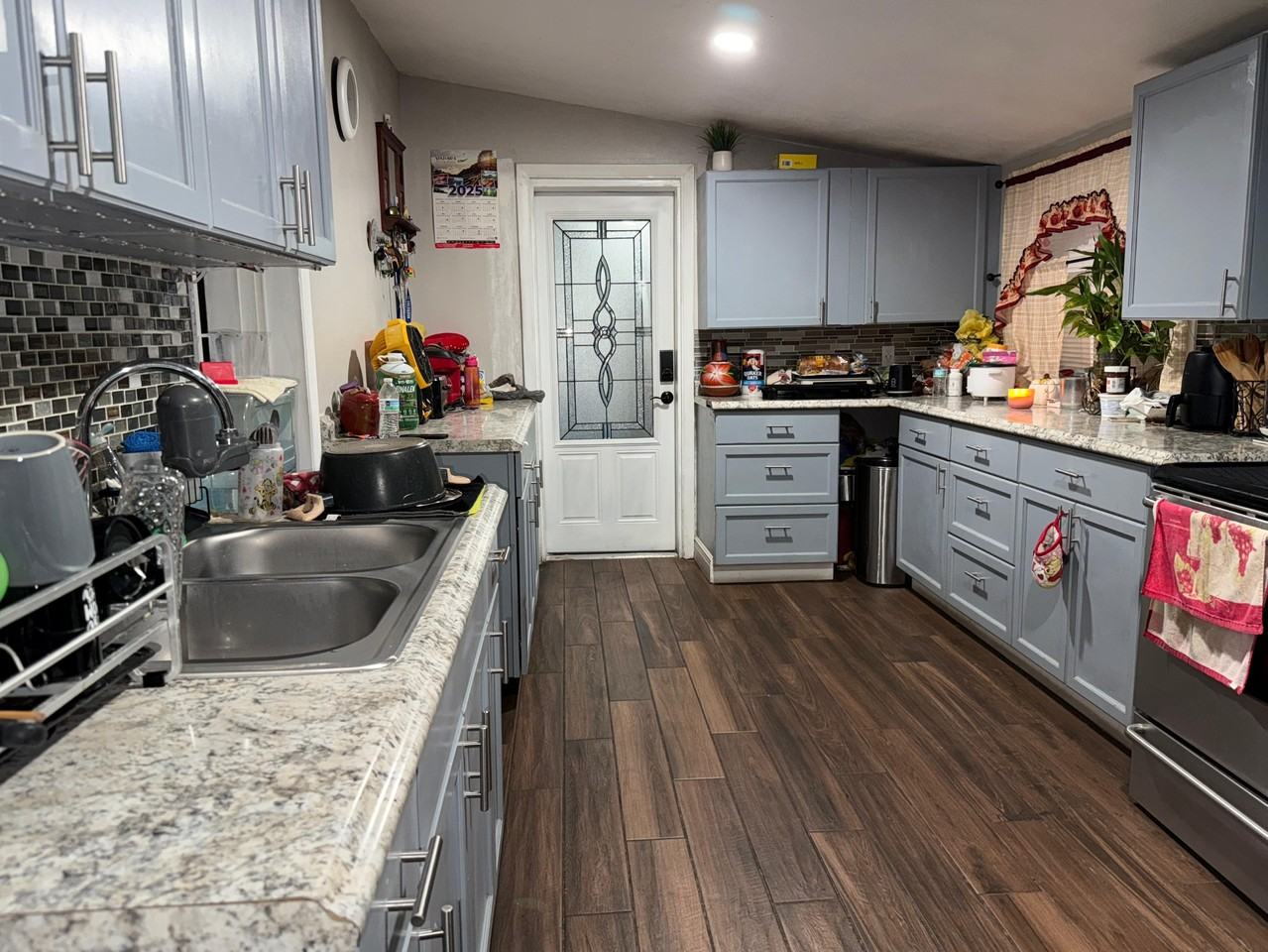 2615 N Beaumont Ave #NA - Photo 6 of 38