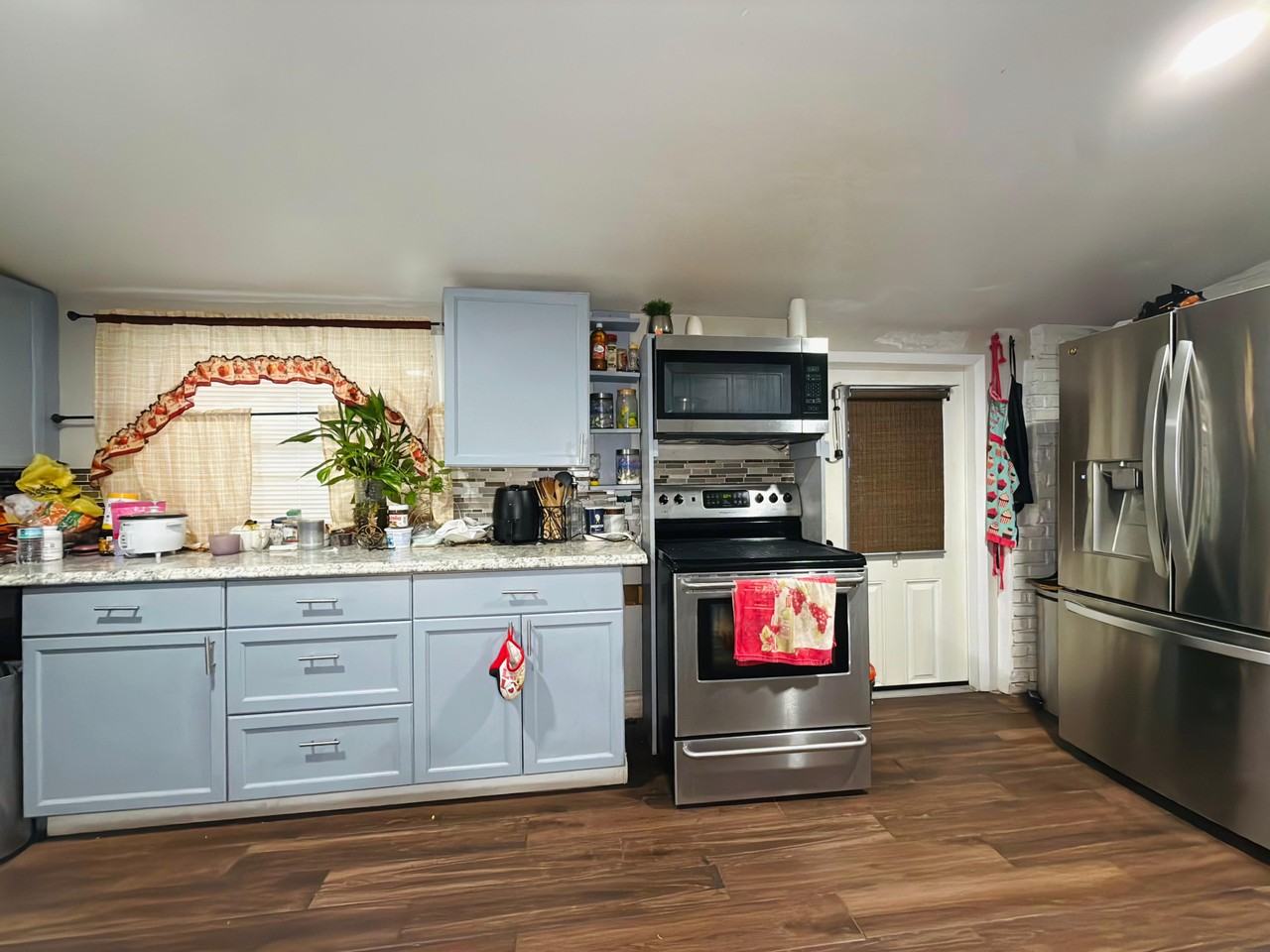 2615 N Beaumont Ave #NA - Photo 7 of 38