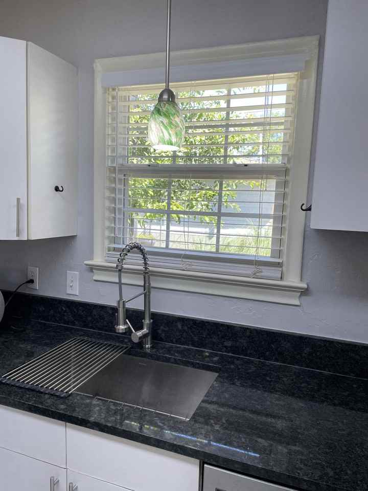 1705 Mariposa Dr #1705 - Photo 4 of 15