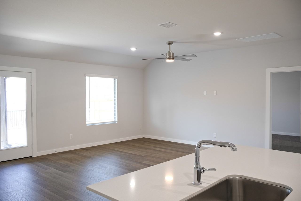 4000 Falcon Dr #NA - Photo 4 of 22