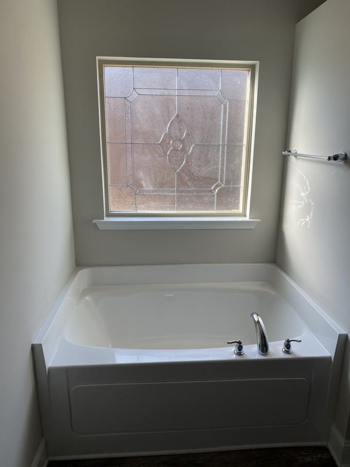 6501 Jacaranda Dr Nw #NA - Photo 3 of 8